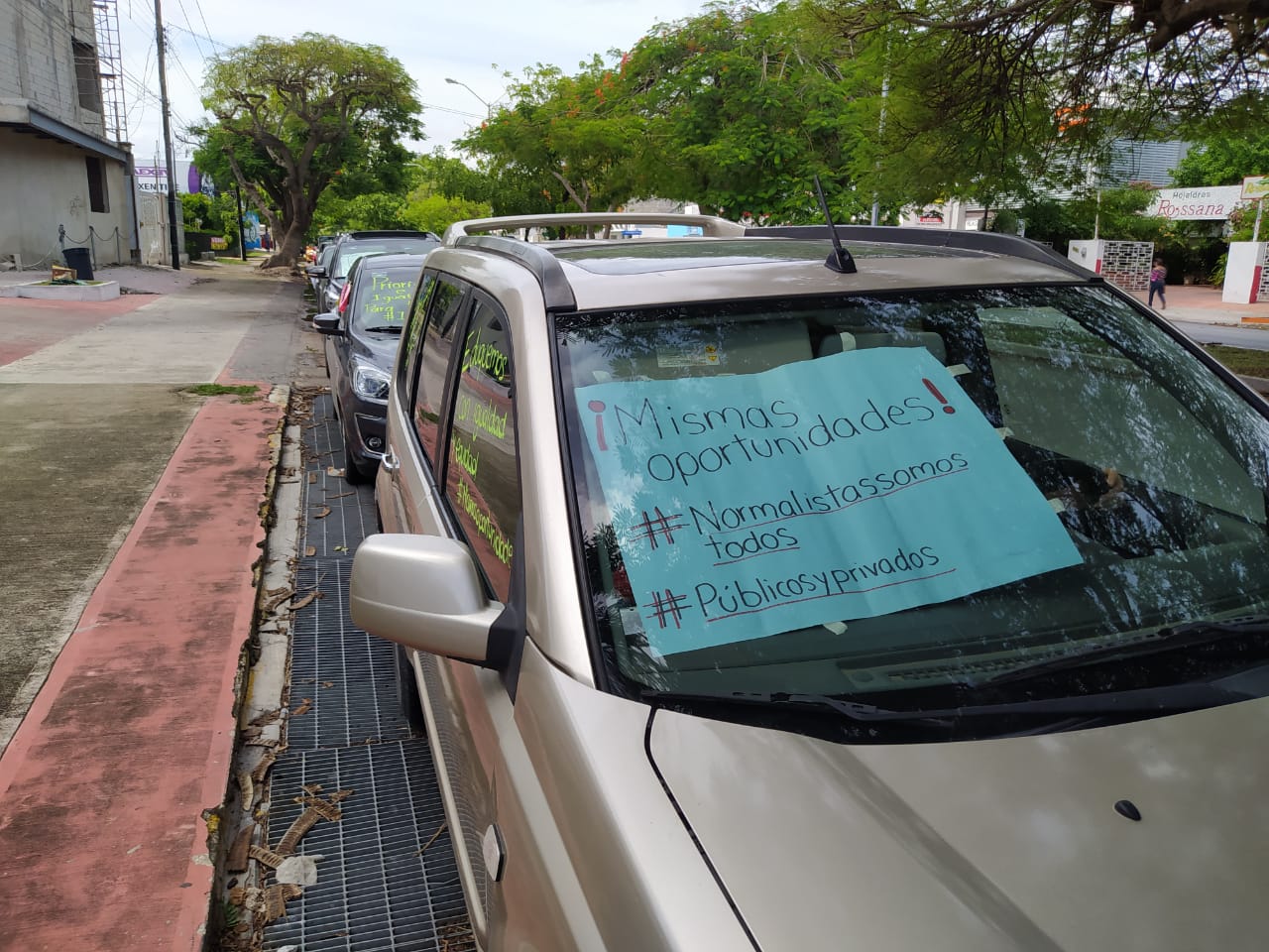 Docentes egresados de escuelas particulares piden igualdad ante la Segey