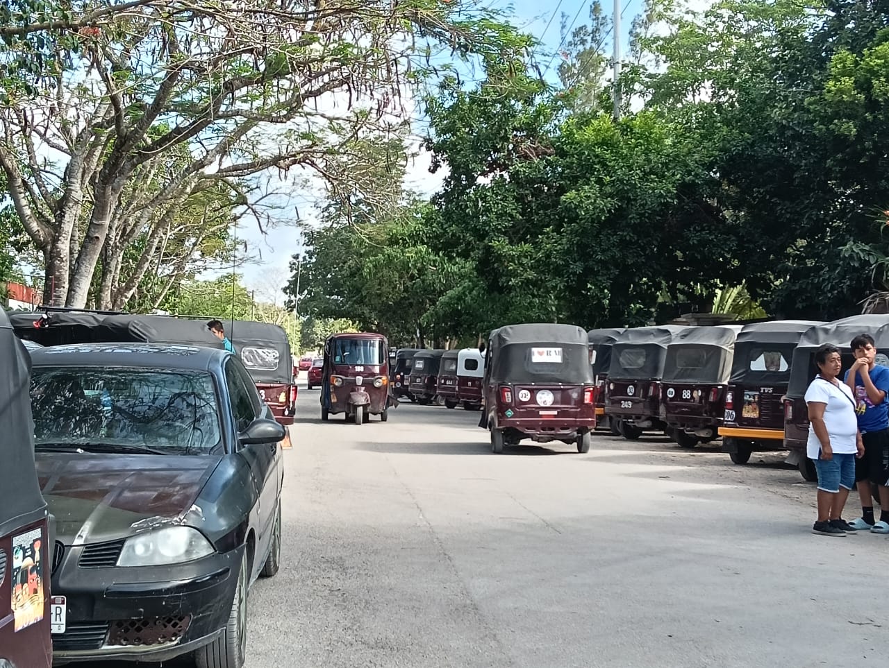 Mototaxistas avanzan con autoridades hacia la regularización