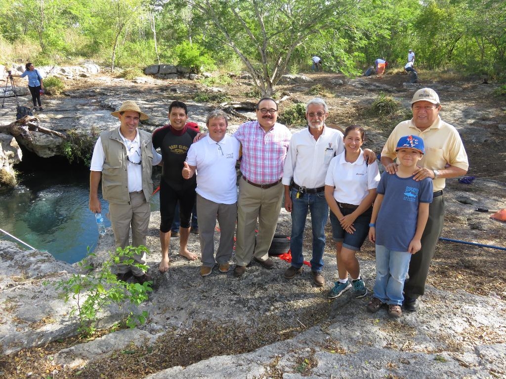 Marín se suma al rescate de cenotes en Yucatán