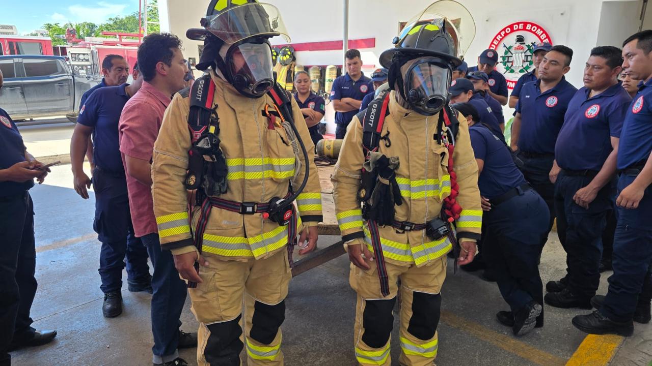 Cuerpo de Bomberos de Tulum adquiere equipos de respiración autónoma