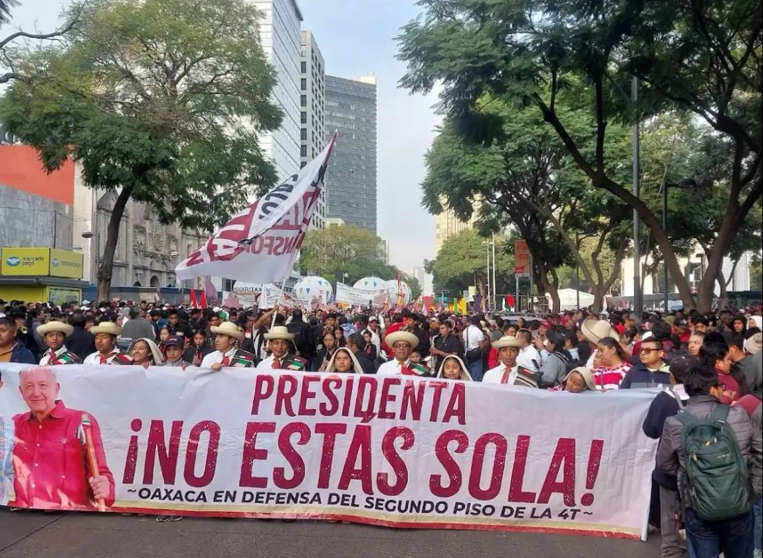 Marea monumental: Oaxaca, Baja California y Ecatepec colman el Zócalo para arropar a Sheinbaum