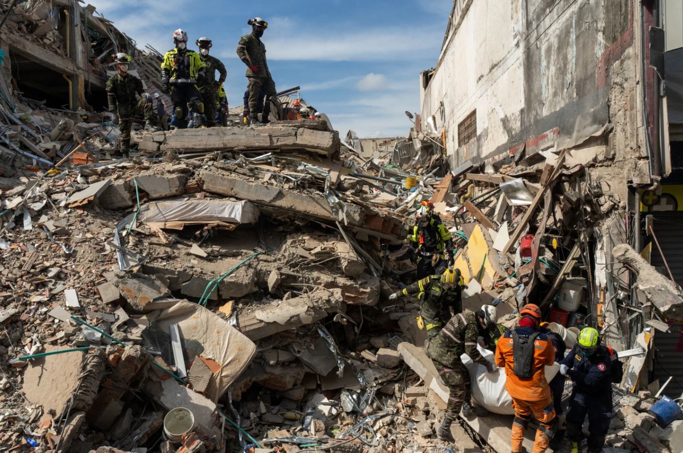 Sismo sacude varias ciudades de Colombia dos semanas después de devastador terremoto