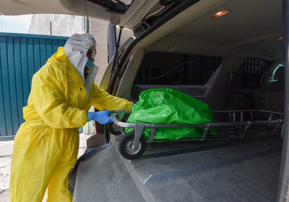 Incineradas, siete de cada 10 personas fallecidas por COVID en Yucatán