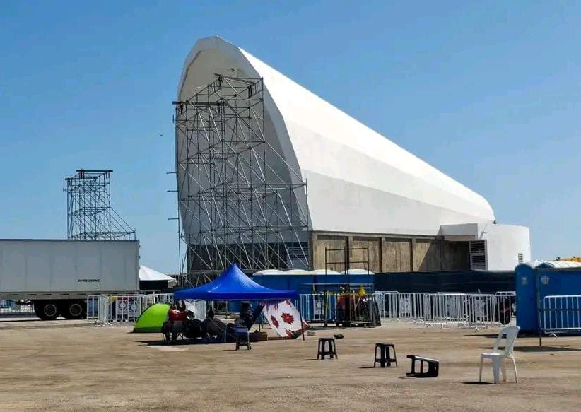 Acampan para apartar lugar en concierto de Yuridia en Carmen
