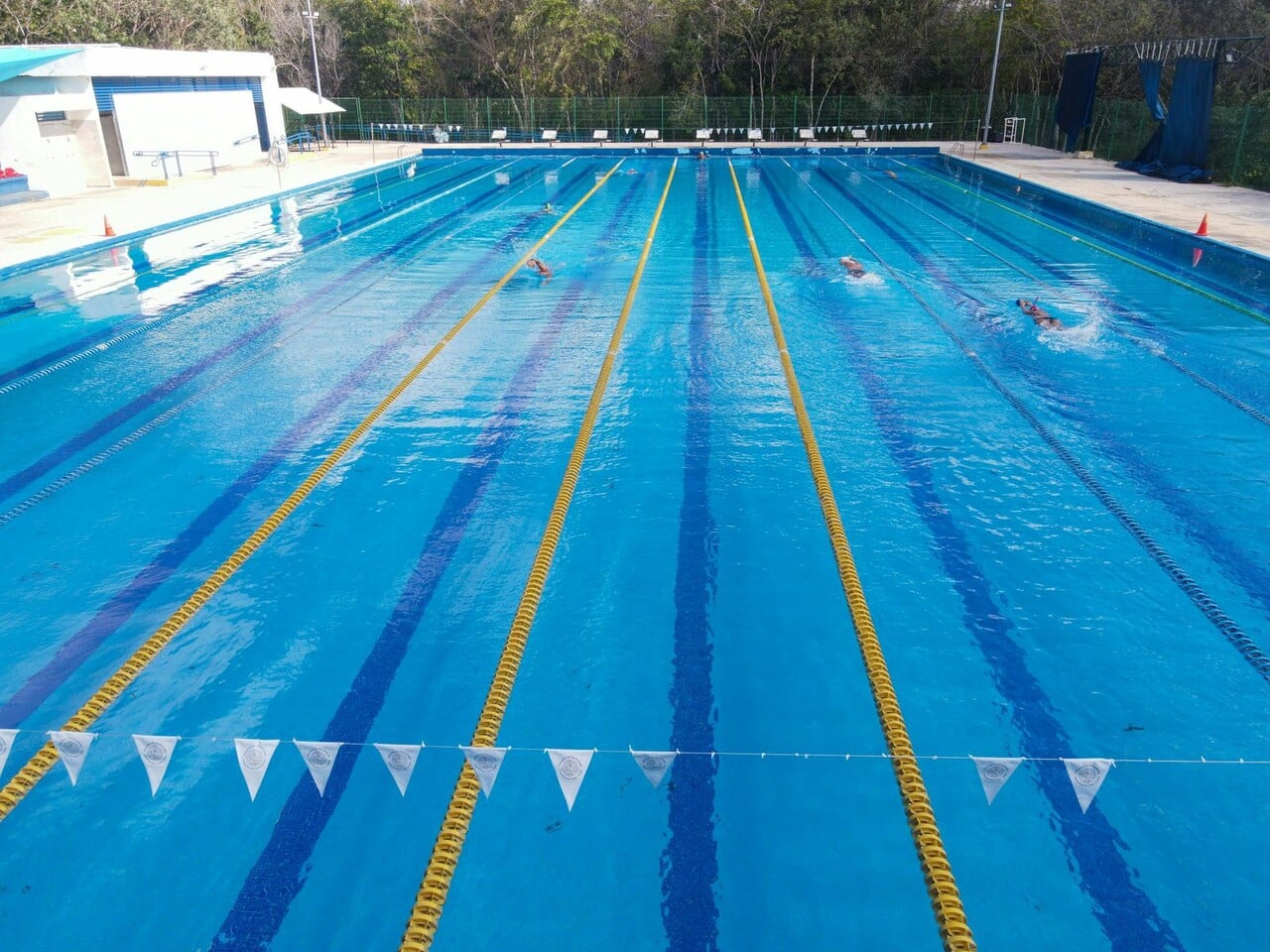 Alberca olímpica de Playa del Carmen tendrá ''carril rosa'' para atención especializada a mujeres con linfedema