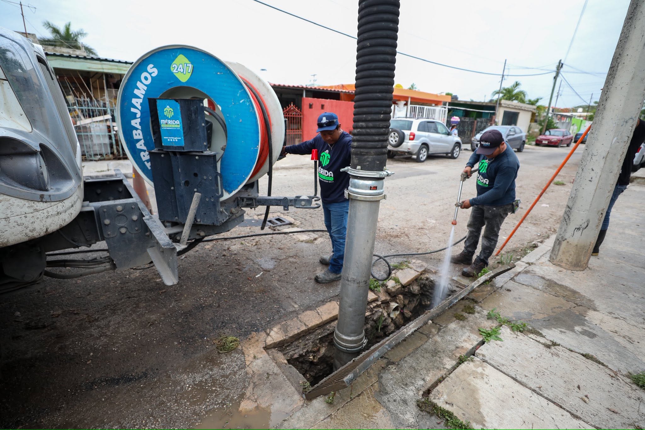 Buscan clausurar establecimientos que tiren aceites y aguas jabonosas en Mérida 