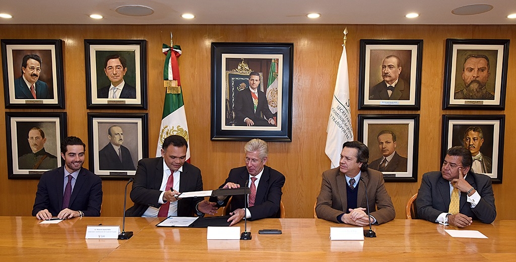 Firman SCT y Yucatán acuerdo para construir terminal de hidrocarburos