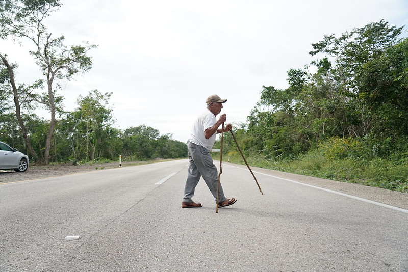 Vacuna COVID: medio millón de adultos mayores esperan en la Península