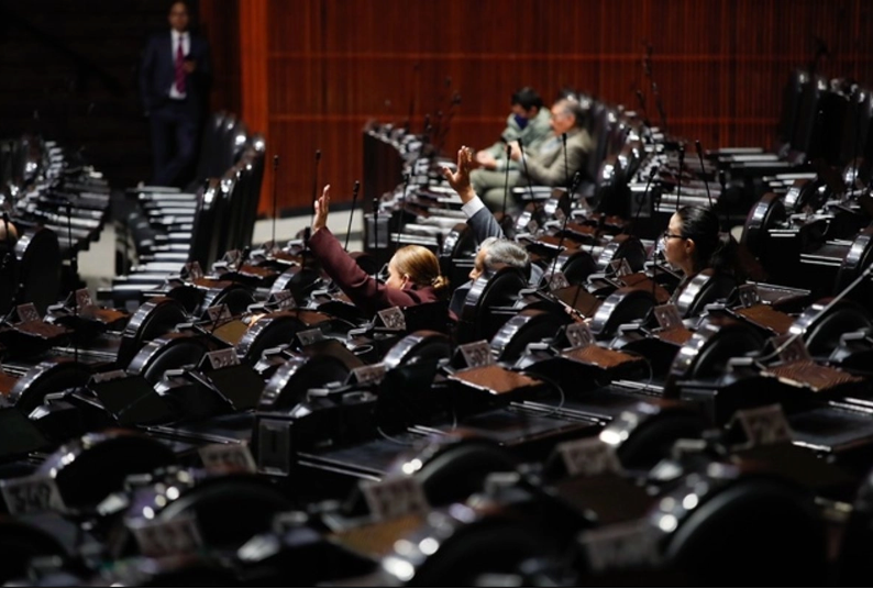 Discutirán hoy Plan B entre integrantes de las Comisiones; perfila revocación de mandato para 2027 o 2028