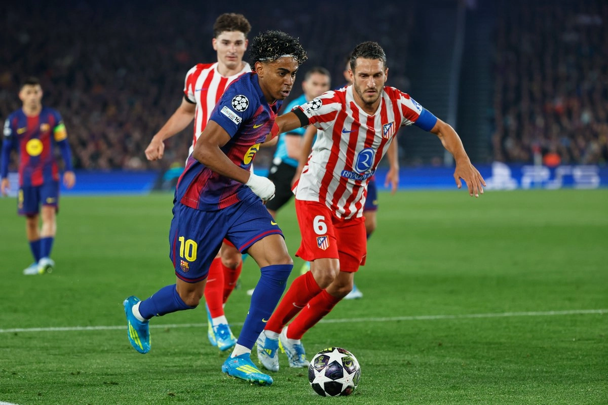 Aficionados lanzan cántico xenófobo previo al Barcelona-Atlético de Madrid