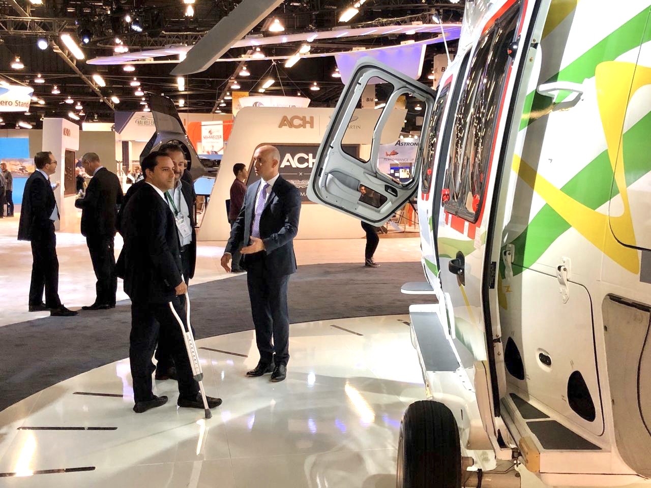 Gobierno de Yucatán firma acuerdo con Airbus para crear escuela de pilotos