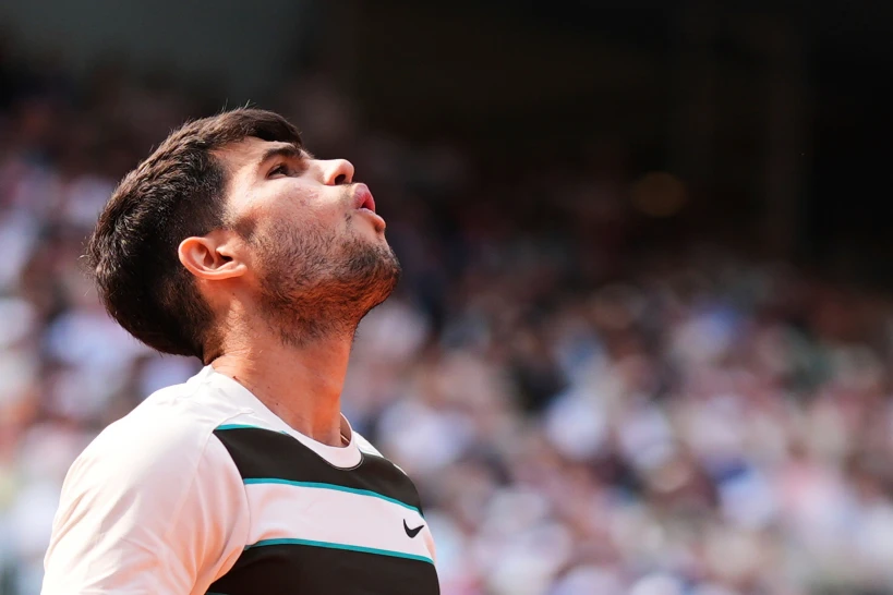 Carlos Alcaraz no competirá en Wimbledon por lesión en la muñeca derecha