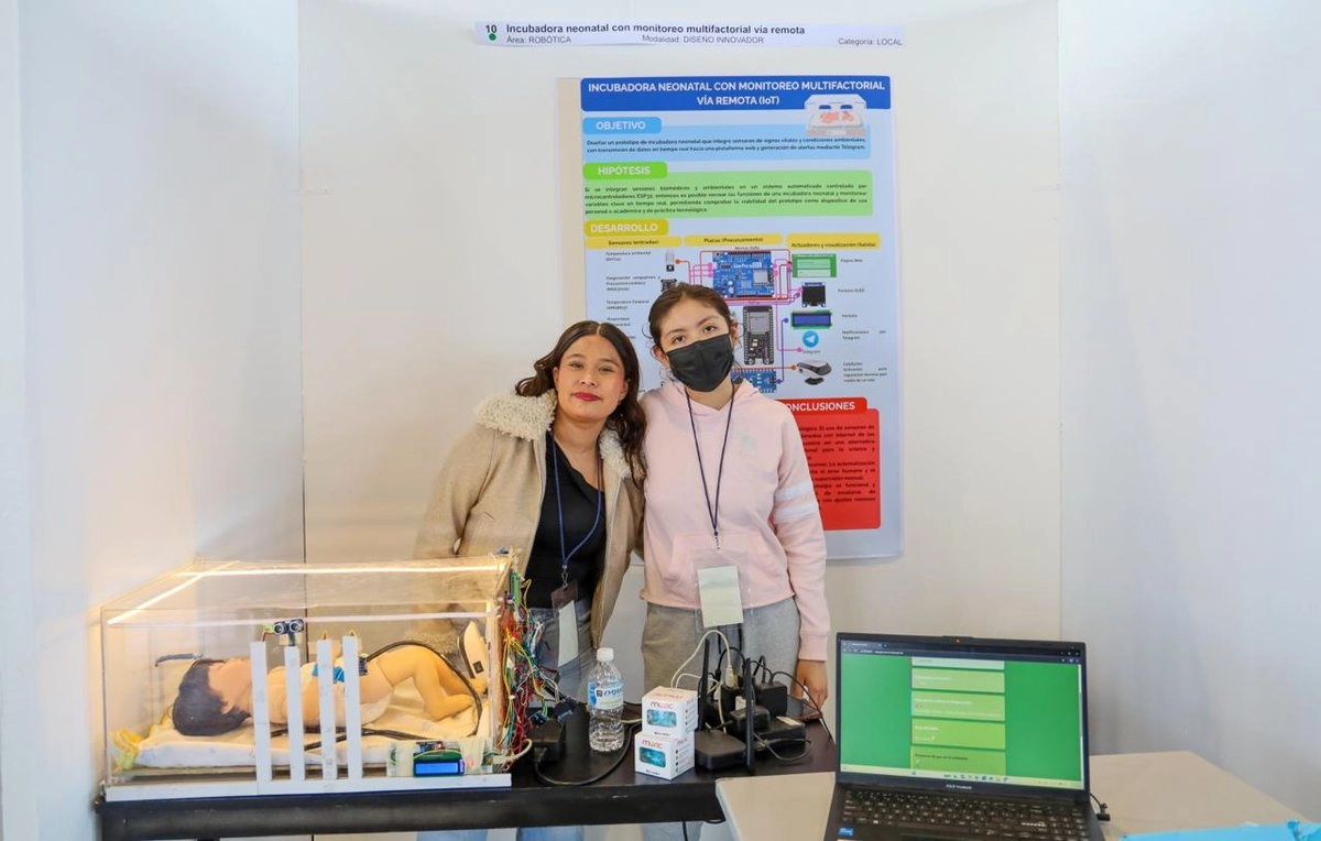 Alumnas del CCH Naucalpan inventan incubadora para monitoreo vía remota