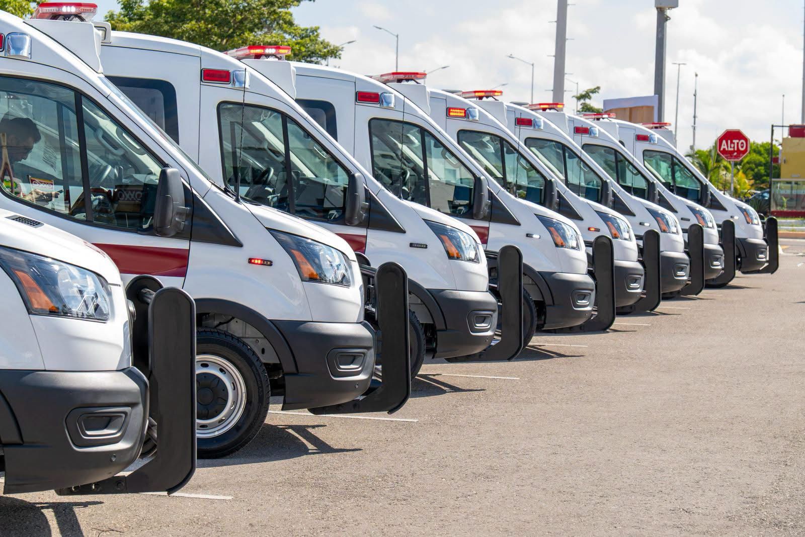 Entregan 10 nuevas ambulancias para el IMSS-Bienestar en Campeche