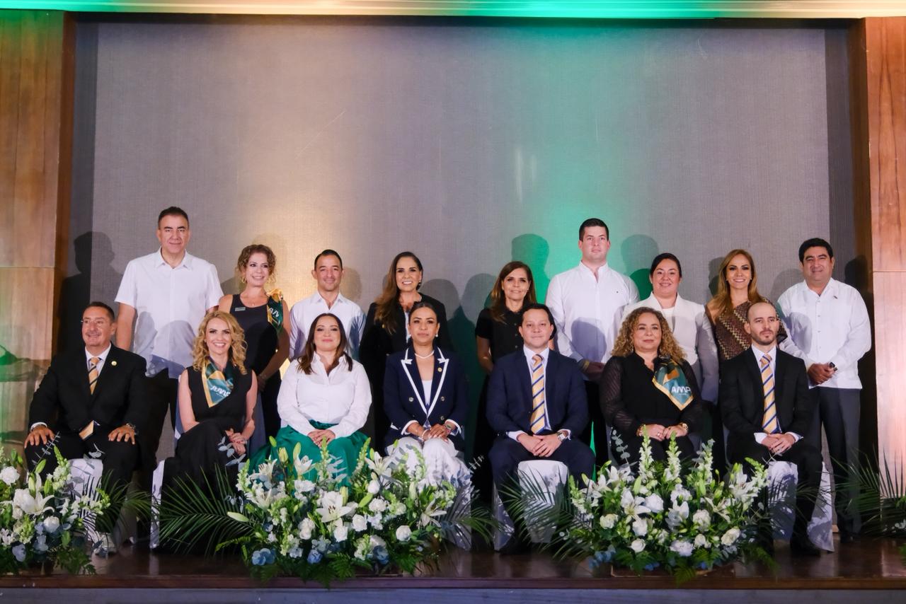 Sector inmobiliario es pilar de estabilidad económica, afirman durante toma de protesta de AMPI Cancún