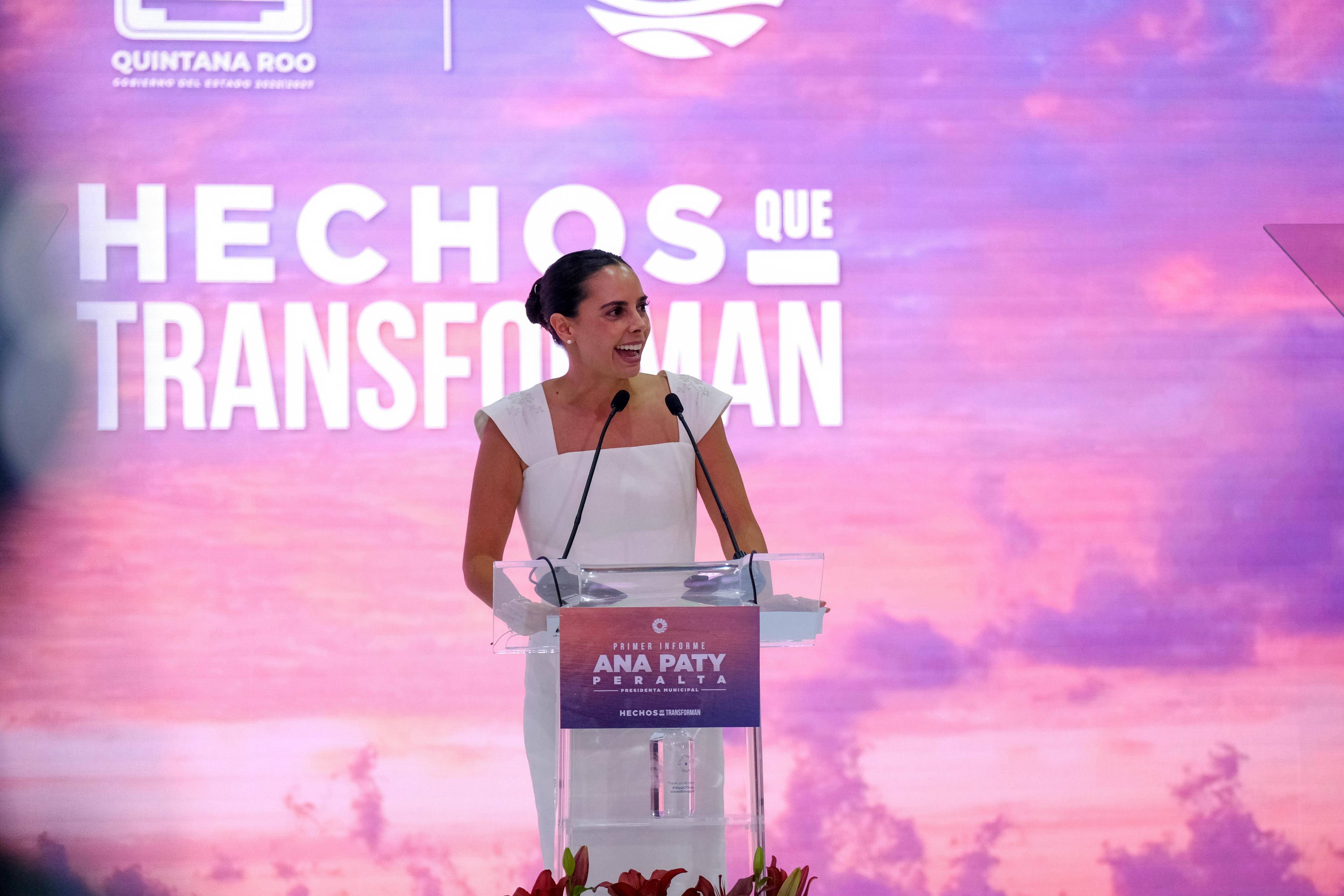 Sigamos haciendo historia en Cancún, invita Ana Paty Peralta en su primer informe