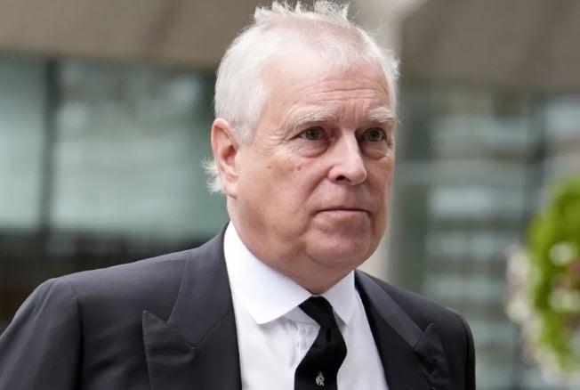 Epstein ofreció al ex príncipe Andrés presentarle a una joven rusa