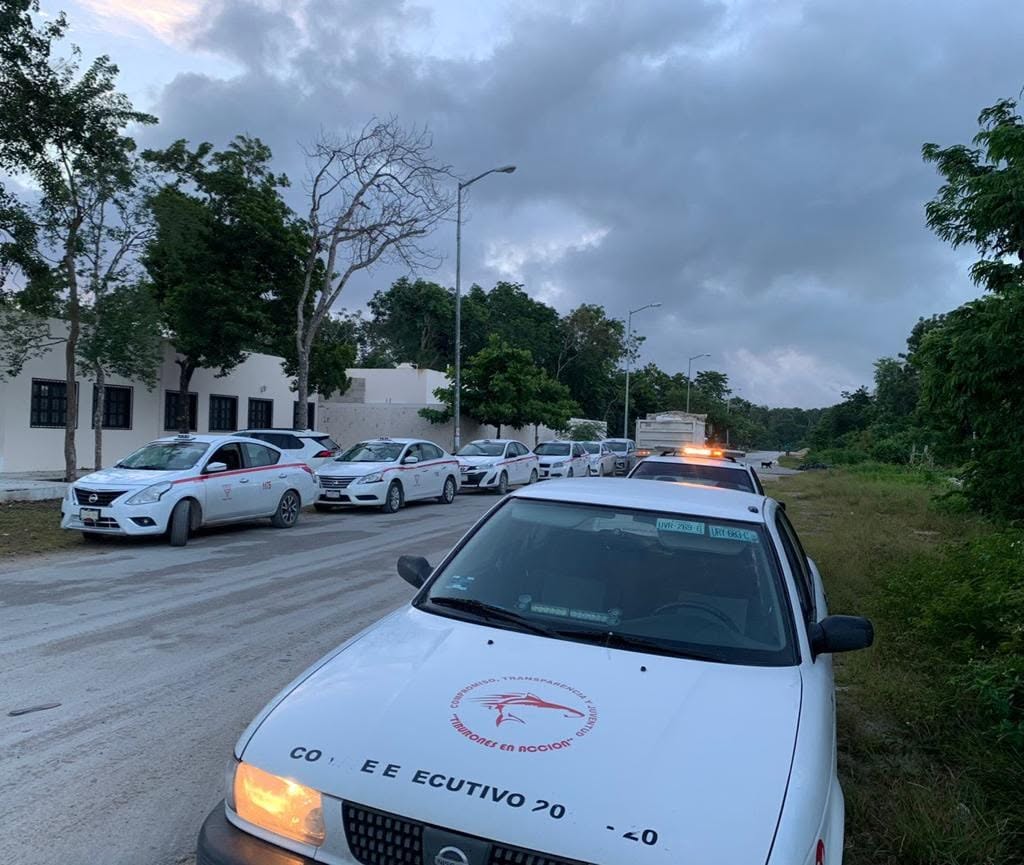 Taxistas de Tulum preparan aplicación para ubicar en tiempo real a sus unidades