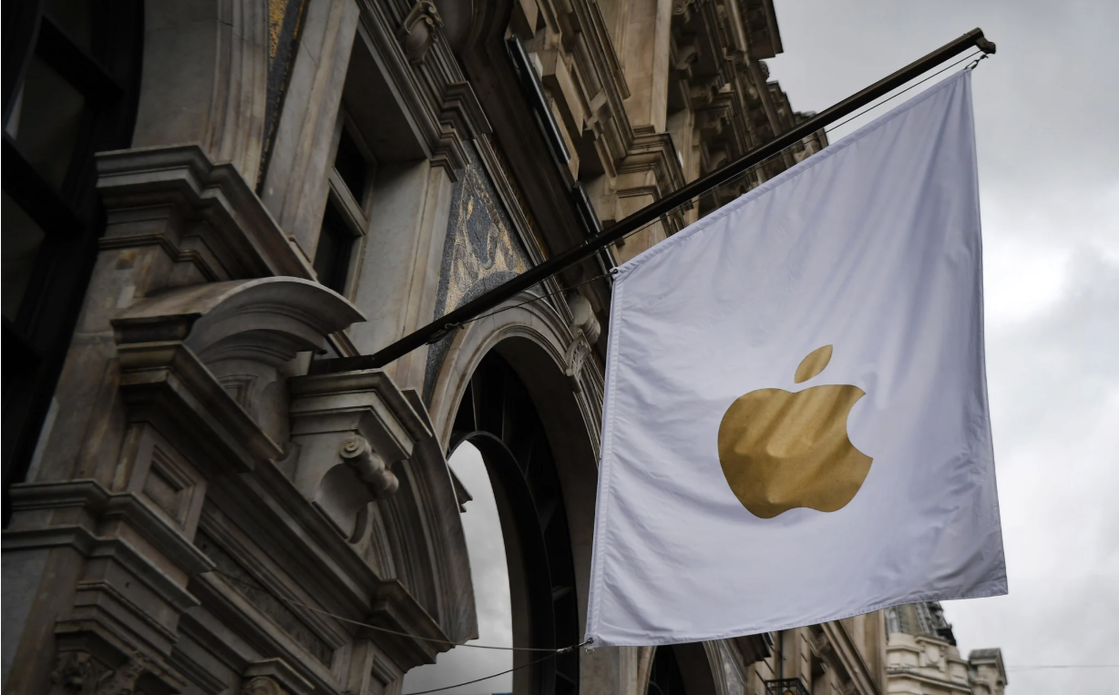 Irán amenaza con ataques a las oficinas de tecnológicas en la región como Apple y Google