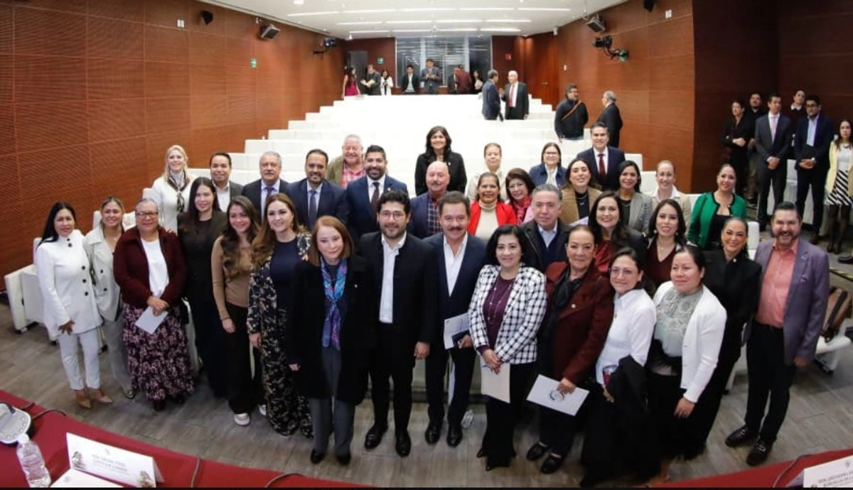 Prevén aprobación de la semana laboral de 40 horas la próxima semana con implementación progresiva