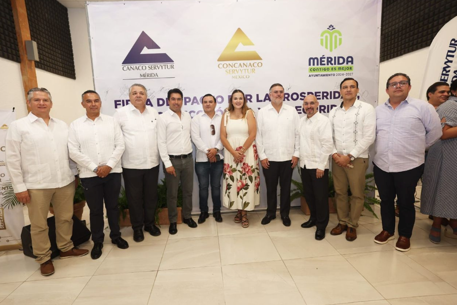 Patrón firma pacto para fortalecer la economía con la Concanaco México y Canaco Servytur Mérida