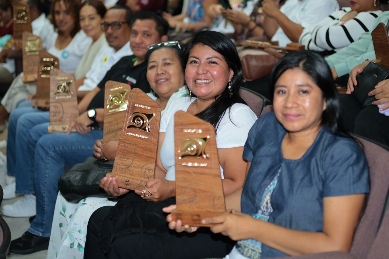 Artesanos y productores playenses reciben el distintivo Hecho en Quintana Roo