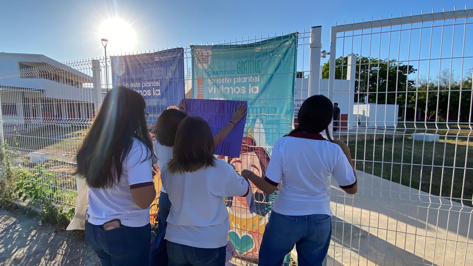 Denuncian violencia digital contra menores de edad en Plantel Azteca 2 en Mérida 