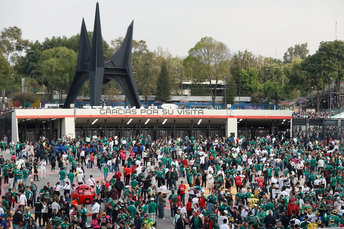 Pese a problemas en reinauguración del Azteca, se trabaja para superarlos: Claudia Sheinbaum