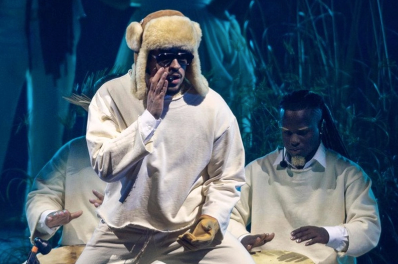 Ganadores de los Latin Grammy: Bad Bunny se lleva el álbum del año por ‘DeBÍ TiRAR MáS FOToS’