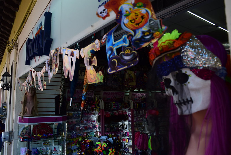 Bajarán ventas relacionadas al Día de Muertos en Yucatán