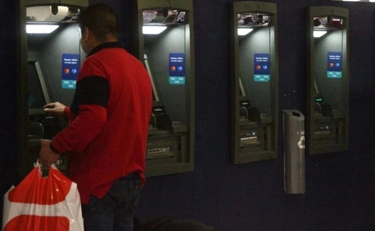 Bancos no abren el 25 de diciembre; opciones, banca móvil o cajeros