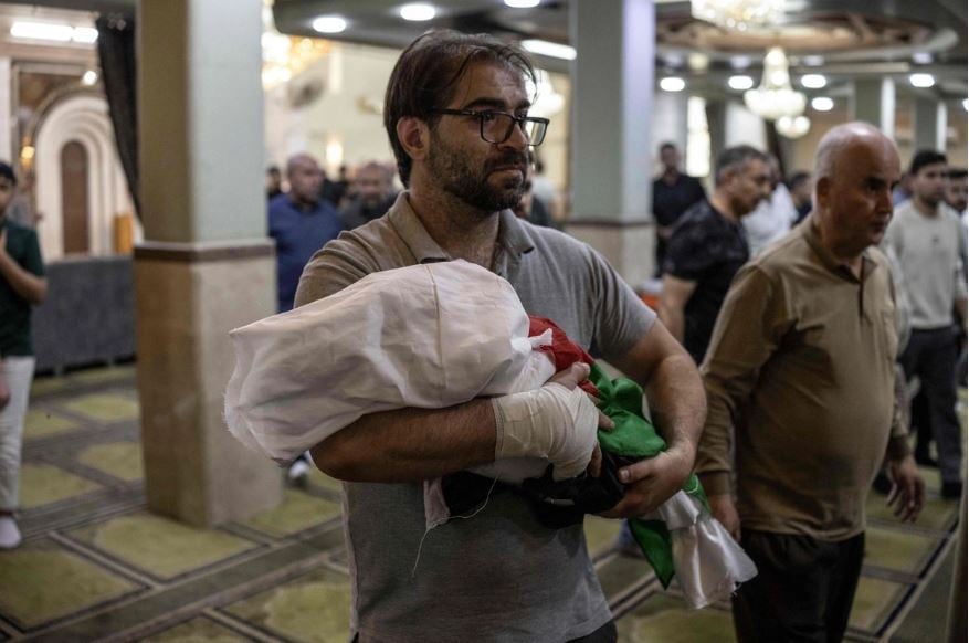Tropas israelíes matan a bebé palestino en Cisjordania ocupada; ''él era el mundo entero'', dicen sus padres