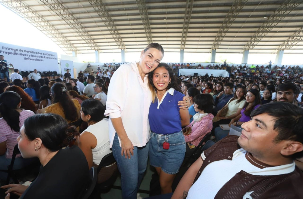 Anuncian becas para jóvenes universitarios de Mérida: Conoce los detalles