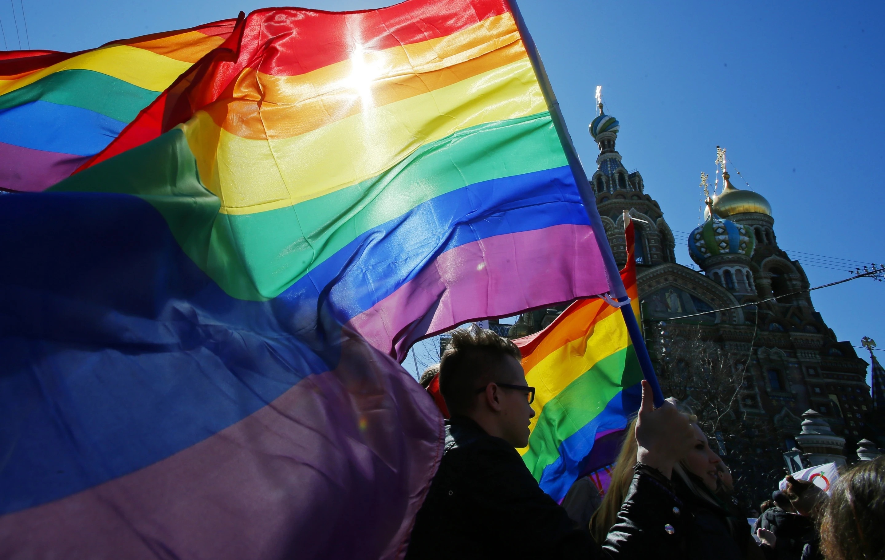 Bielorrusia prohíbe la propaganda LGBTTTI y libre de hijos y la compara con la pedofilia