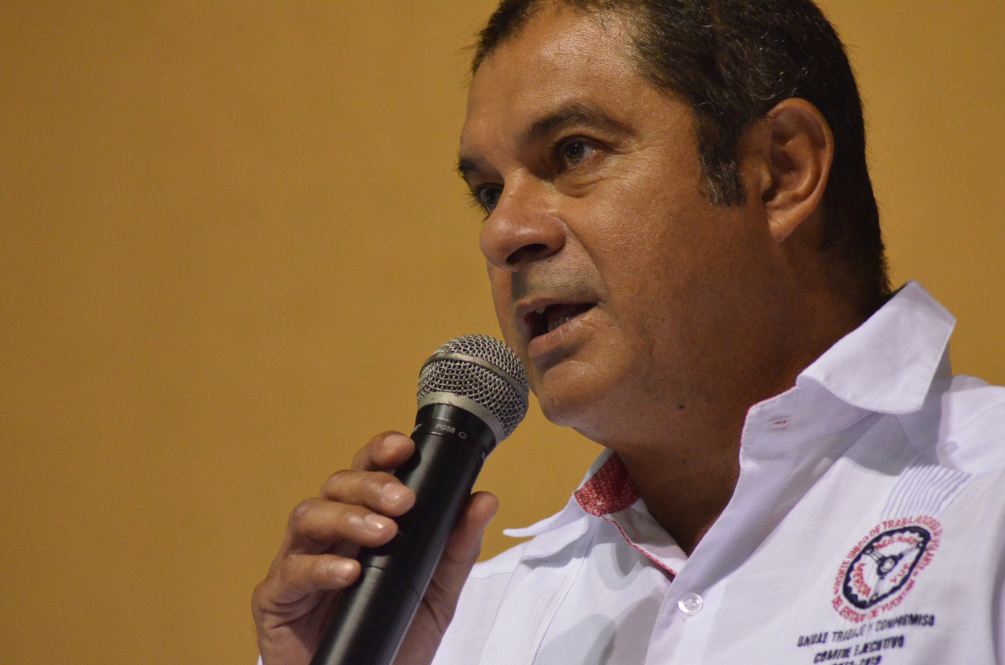 Gasolinazo, duro golpe: FUTV