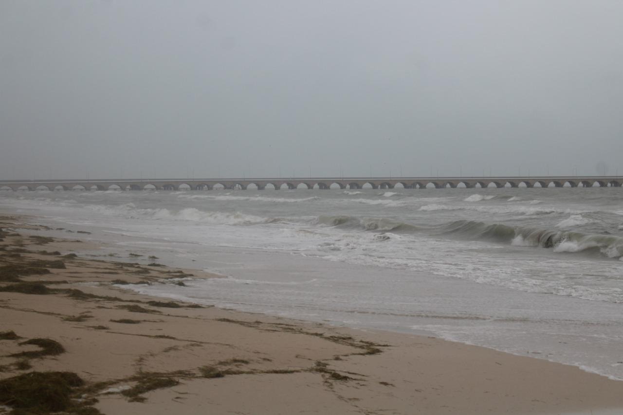 Exhorta el alcalde de Progreso a tomar precauciones por 'Gamma'