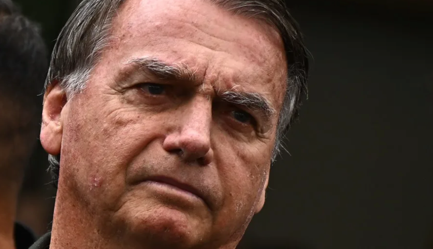 Supremo de Brasil autoriza la cirugía a Bolsonaro y rechaza su pedido de prisión domiciliaria