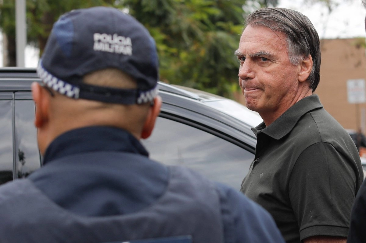 Brasil: detienen al ex presidente Jair Bolsonaro por riesgo de fuga de prisión domiciliaria