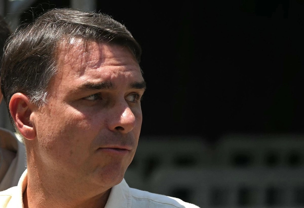 Brasil Flávio Bolsonaro desiste de impugnar elección de Lula y su partido reconoce su derrota