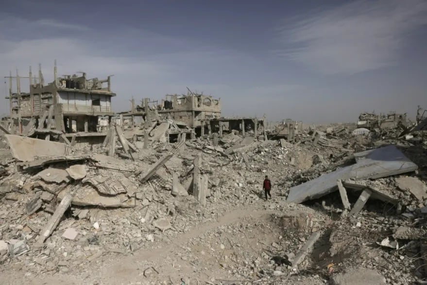 Gazatíes temen tener que desplazarse de nuevo por los bombardeos israelíes