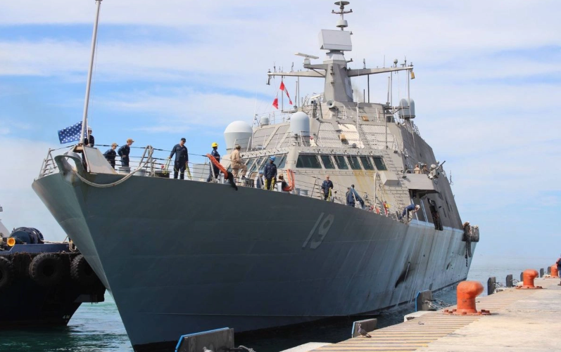 Buque militar de Estados Unidos hace escala en Progreso; su estancia es amistosa