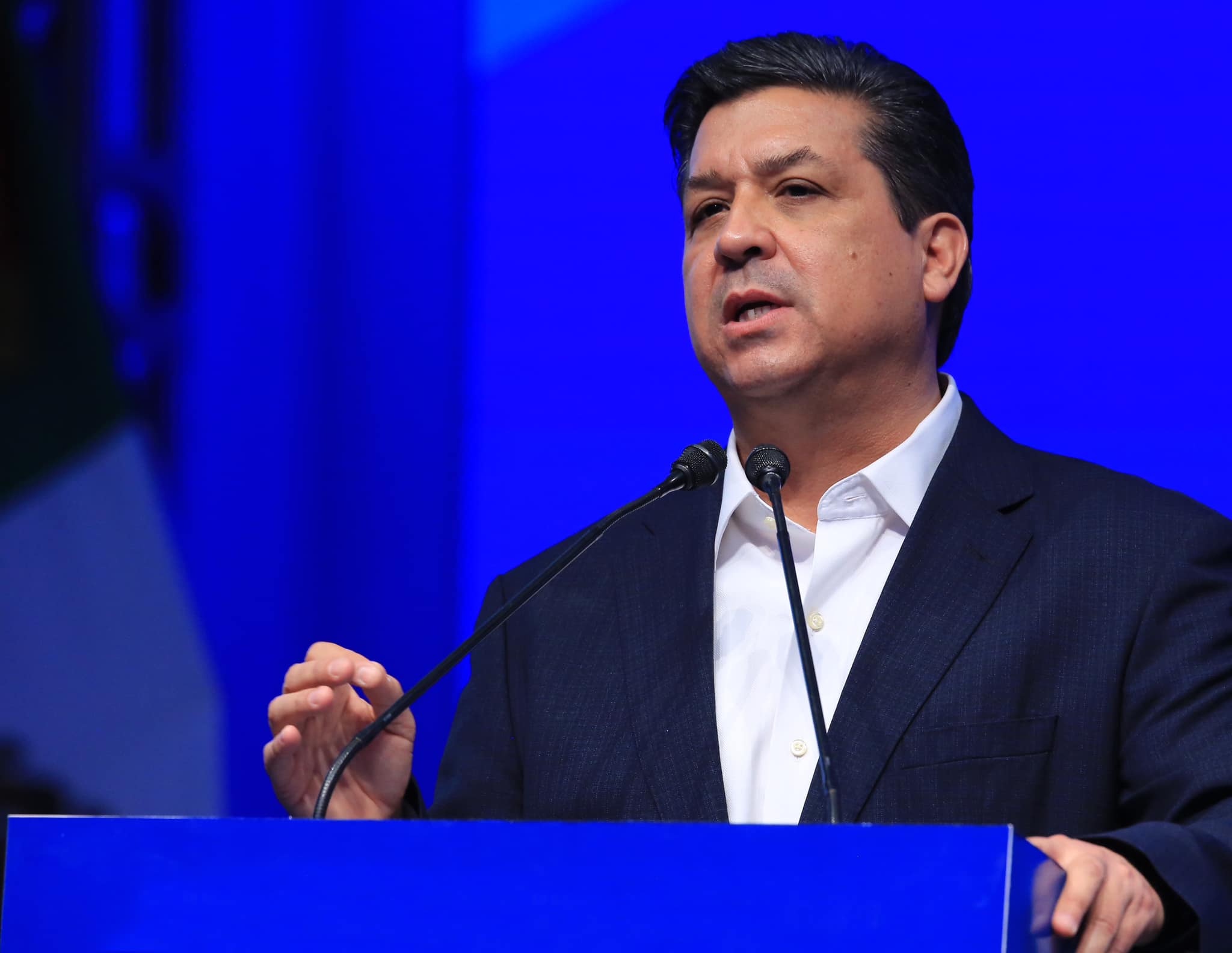 Niegan amparo a ex gobernador Cabeza de Vaca y familiares; sus cuentas seguirán congeladas