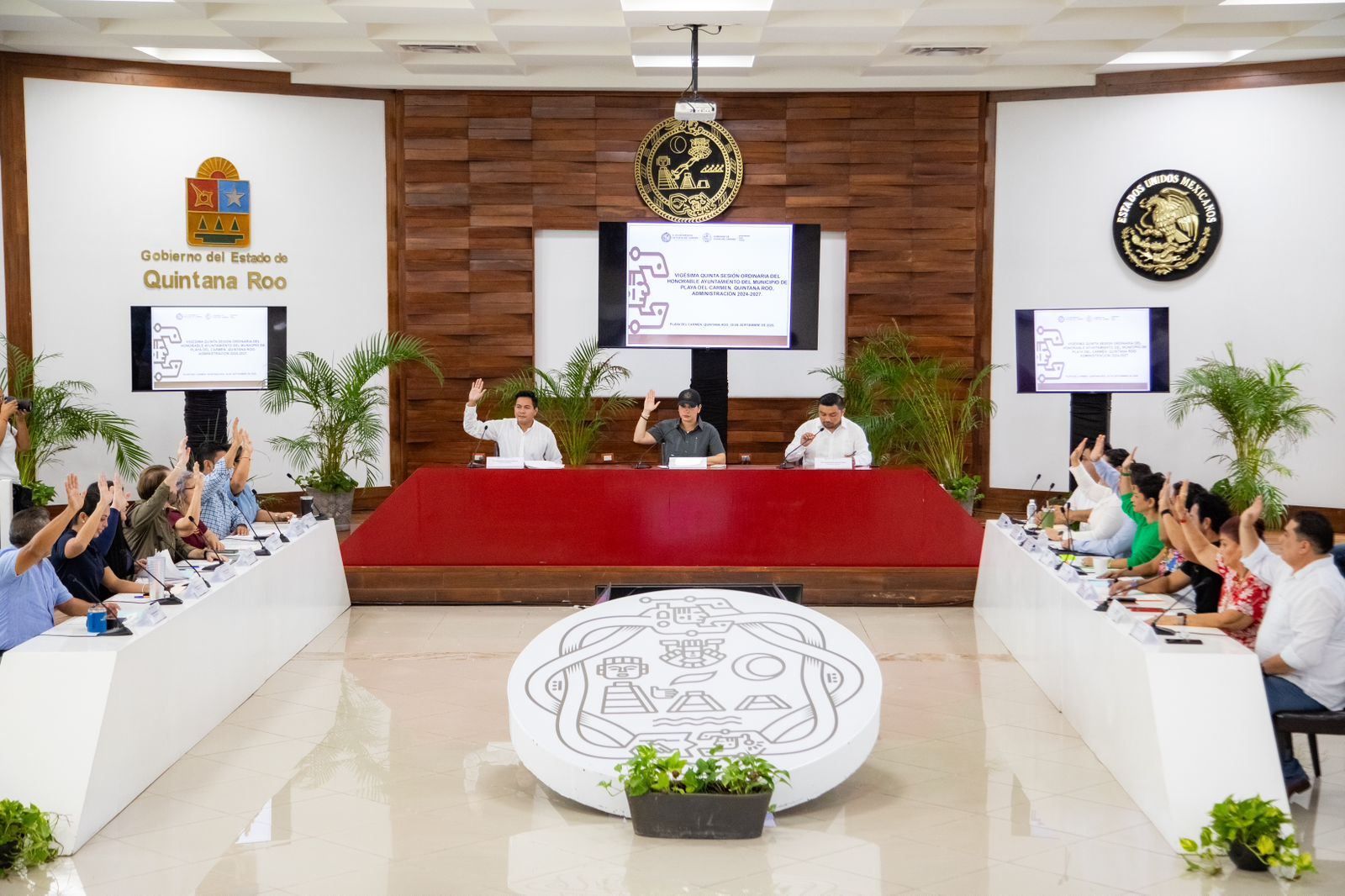 Cabildo de Playa del Carmen aprueba donaciones al patrimonio municipal