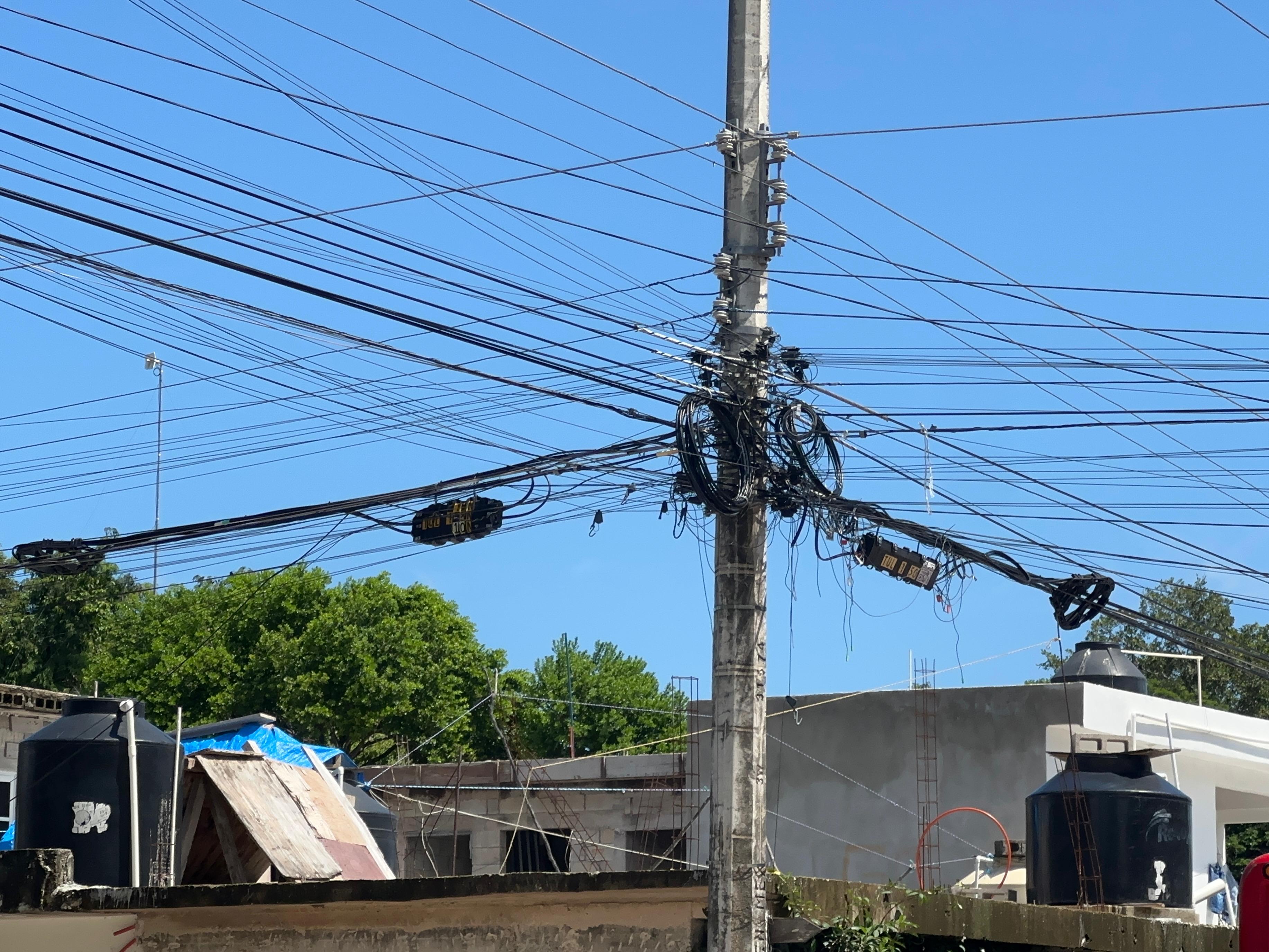 Tulum endurecerá sanciones a empresas que incumplan con instalación de cableado urbano