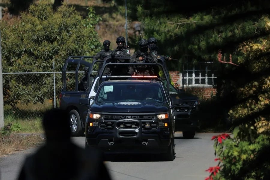 Encuentran cuatro cuerpos mutilados cerca de mercado textil en Cuitzeo, Michoacán