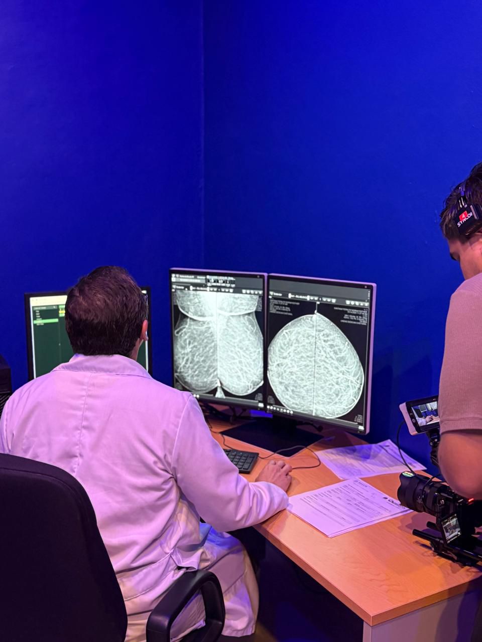 QRoo y Roche implementan inteligencia artificial en estudios para la detección temprana del cáncer de mama