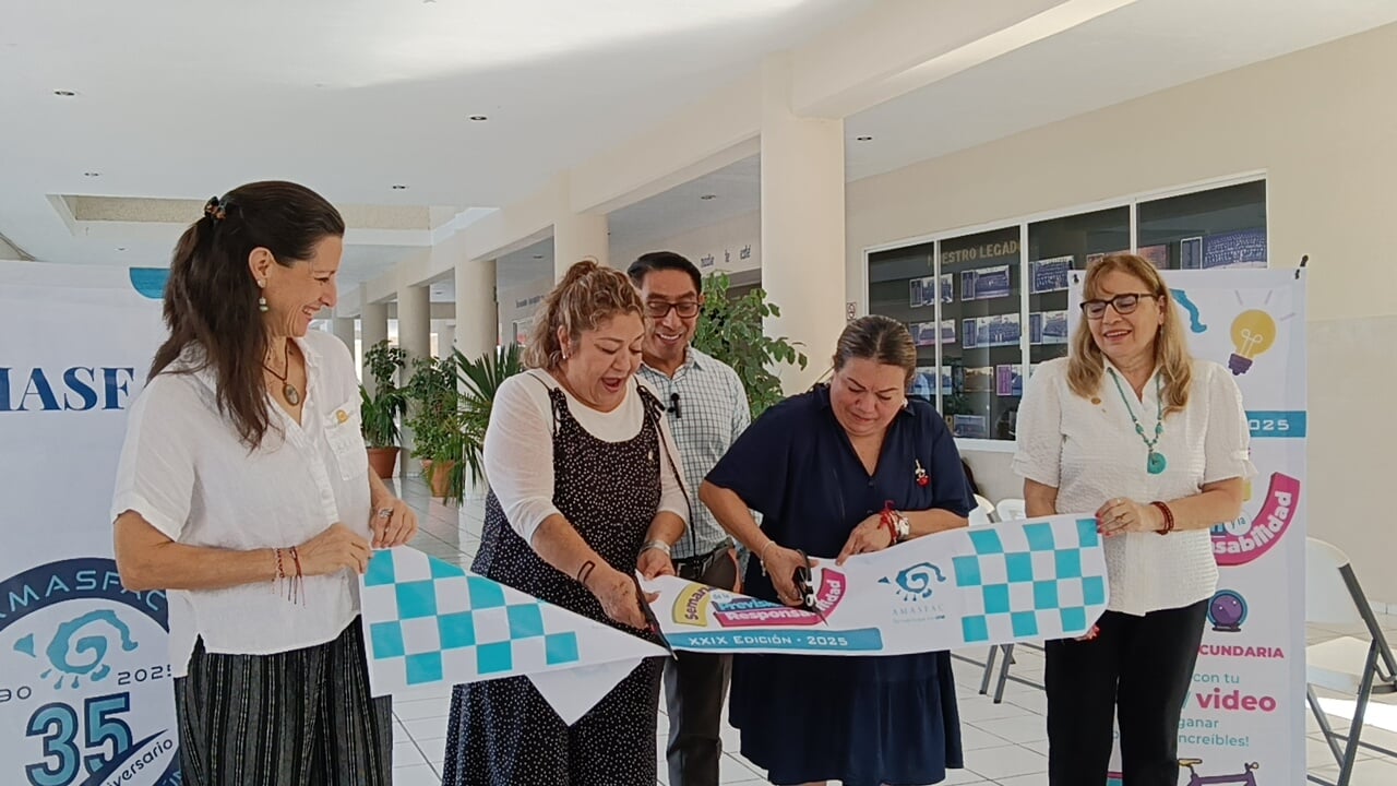 Enseñan educación financiera a alumnos de primaria y secundaria de Cancún