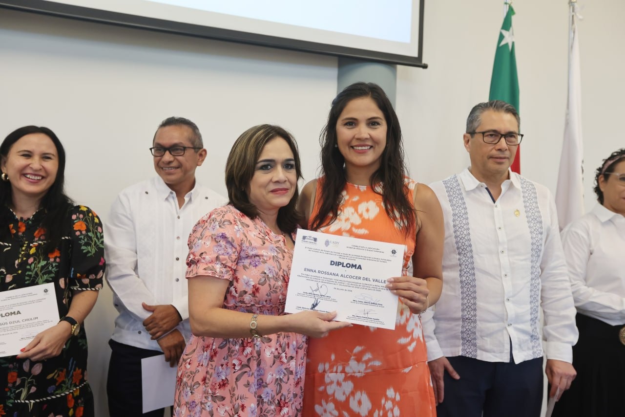 Servidores públicos de Yucatán se capacitan en atención a la niñez y la adolescencia 
