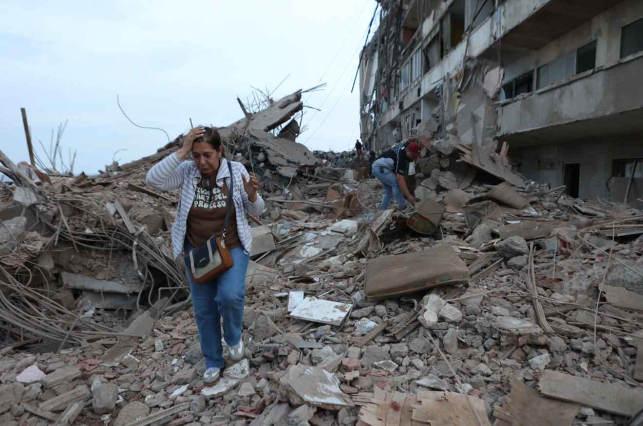 Tras 24 horas de los terremotos en Venezuela: al menos 235 muertos y 4 mil 300 heridos