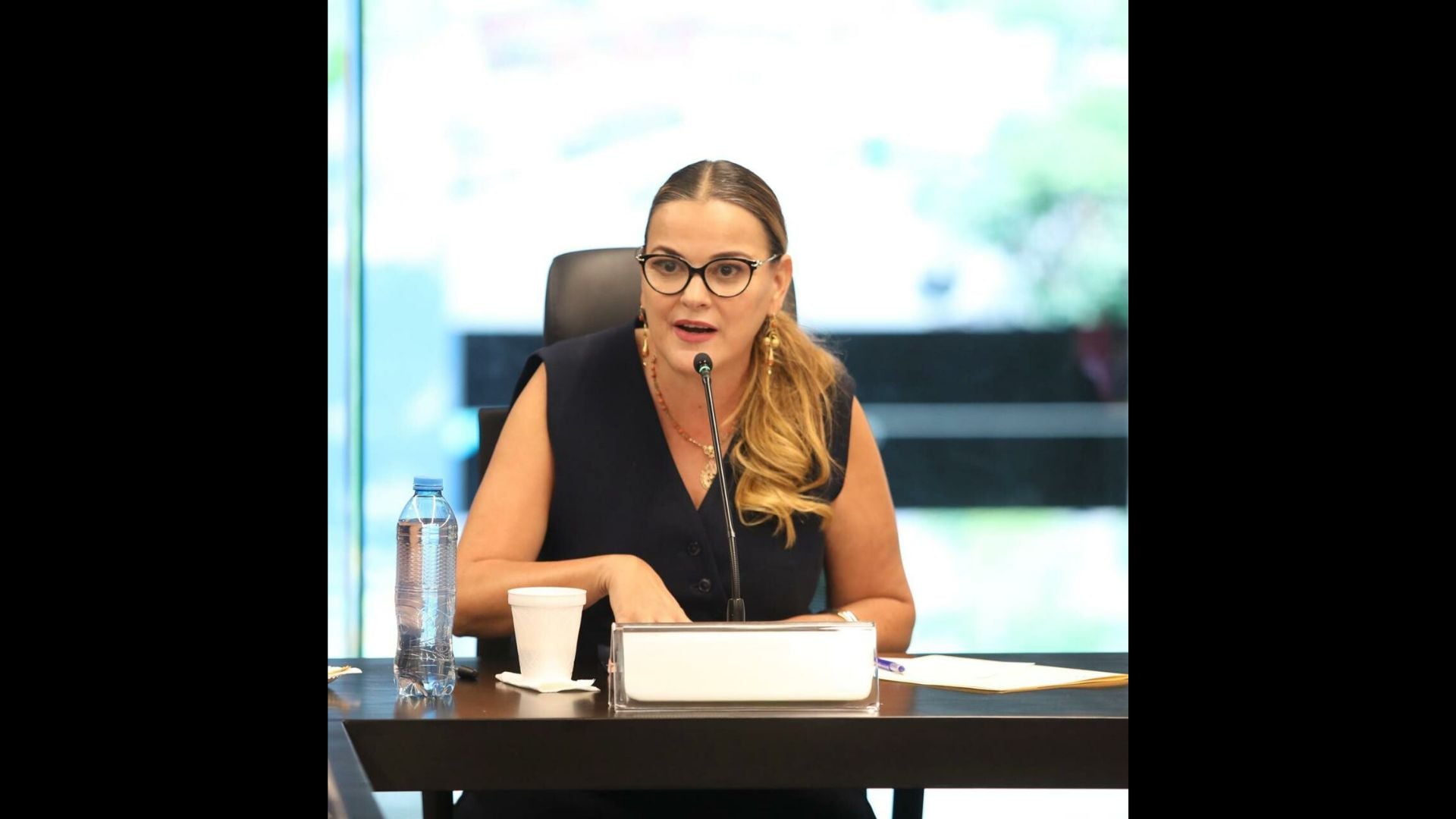 Cecilia Patrón participa en mesa de trabajo con Claudia Sheinbaum sobre seguridad en municipios.